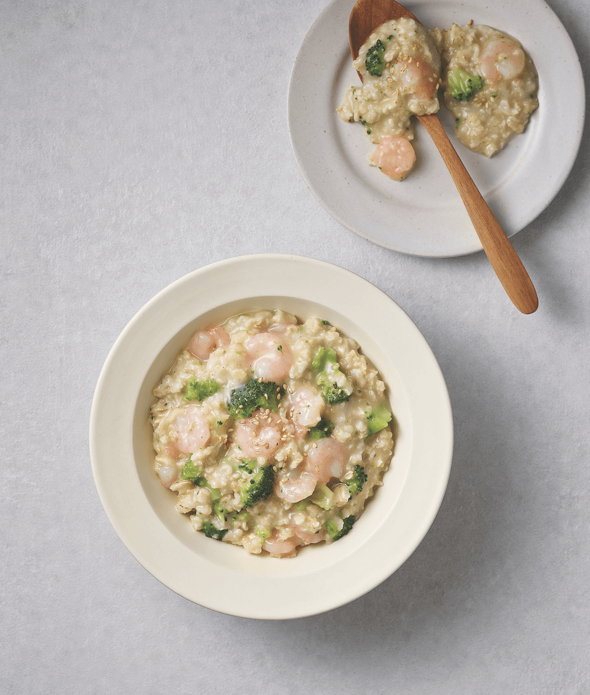 有想過將燕麥粥和海鮮搭在一起嗎?鹹味的「花椰菜蝦仁燕麥粥」一定會擄獲你的胃。(圖/高寶書版)